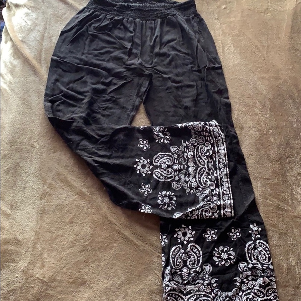 Rue 21 flow pants